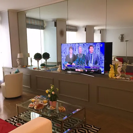 Hotel Ambassador