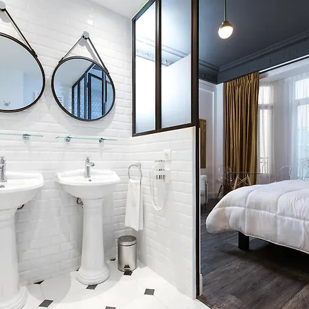 Hotel Arome 3*