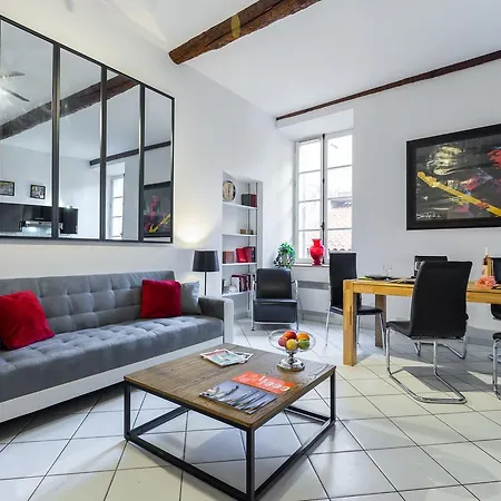 Apartment Ste Reparate F4 Moderne, Design, Place Rossetti, Heart Old Town Nizza