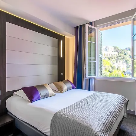 Le Saint Paul Hotel