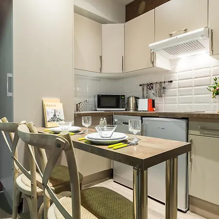 Azur Apartahotel Niza