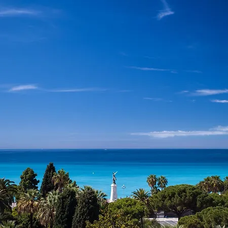 Azur Apartahotel