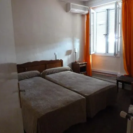 Hotel De Verdun Nicea