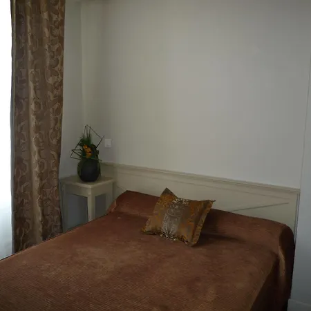 De Verdun Hotel