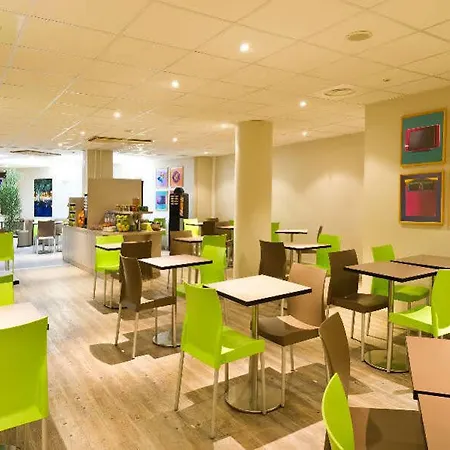 Ibis Styles Centre Port 3* Niza