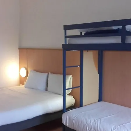 Ibis Budget Californie Lenval 2*