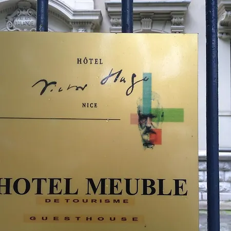 Отель Victor Hugo 2*