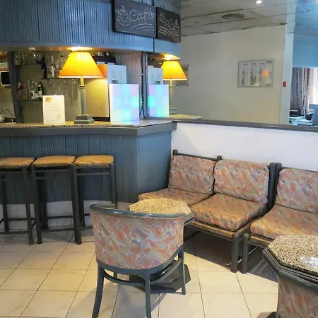 Plaisance Hotel 2*
