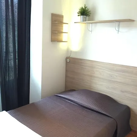 Du Petit Louvre Hotel Nizza