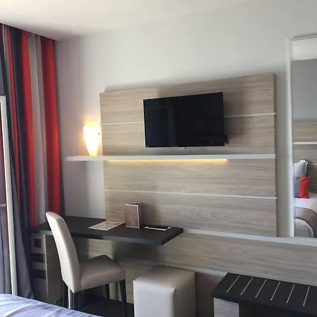 Le Saint Paul Hotel