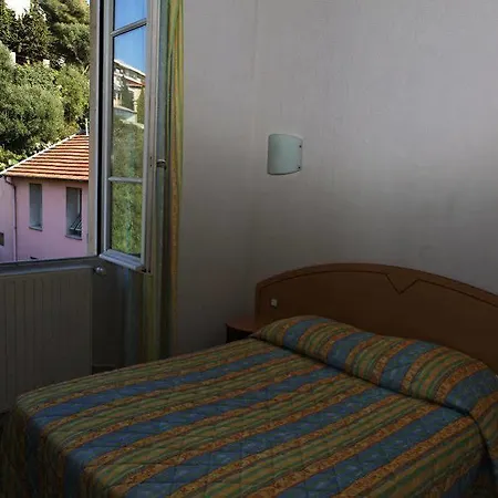 Le Saint Paul Hotel