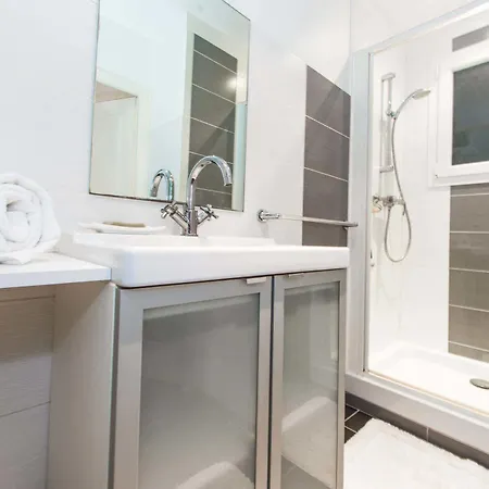 Studio Papillon - Port De Nice Five Stars Holiday House Apartment