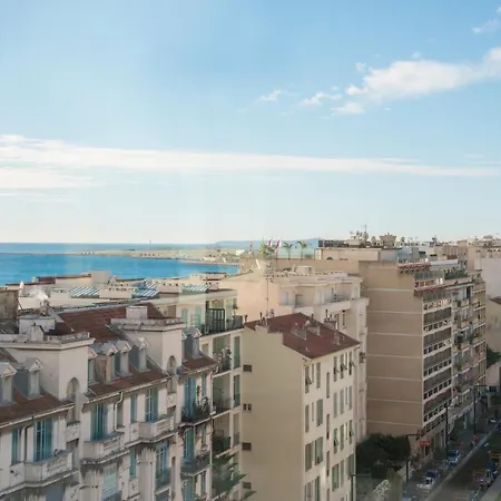 Ibis Budget Californie Lenval 2*