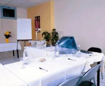 Hotel-restaurant Isidore Ouest Ξενοδοχείο 3*