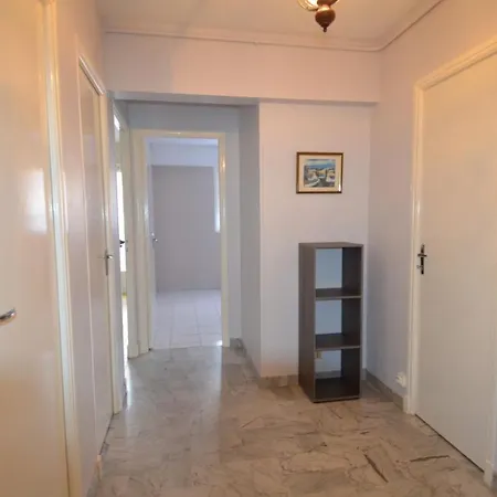 4 Personnes Quartier Riquier * Nice