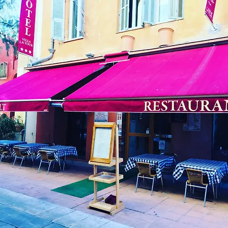 Hotel La Tour 3*