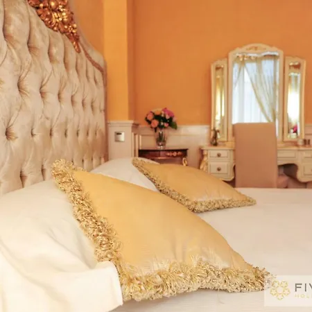 Le Majestic Promenade - Five Stars House Lägenhet *