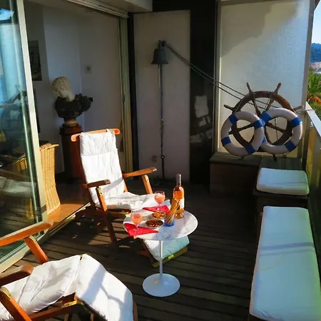 Nestor&jeeves - Le Bateau Du Royal Luxembourg - Central - Sea Front Apartment