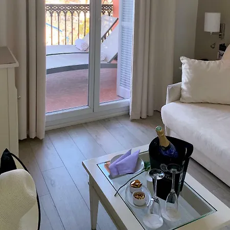 Hotel Suisse 4*
