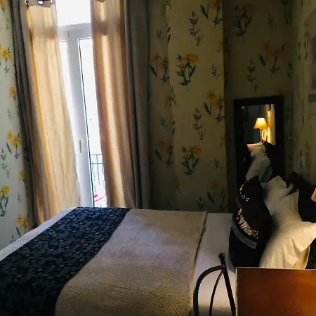La Tour Hotel