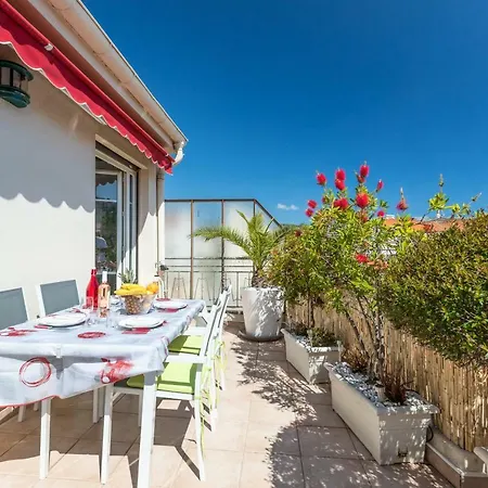 Le Mantega - F2 Moderne,centre Ville, 2 Grandes Terrasses,climatisation, Ascenseur Appartement *
