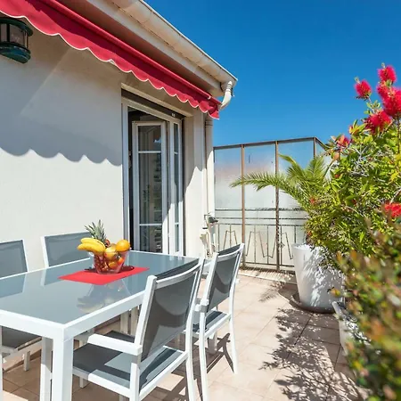 Le Mantega - F2 Moderne,centre Ville, 2 Grandes Terrasses,climatisation, Ascenseur Appartement *