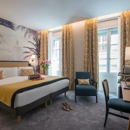 Mercure Marche Aux Fleurs Hotel
