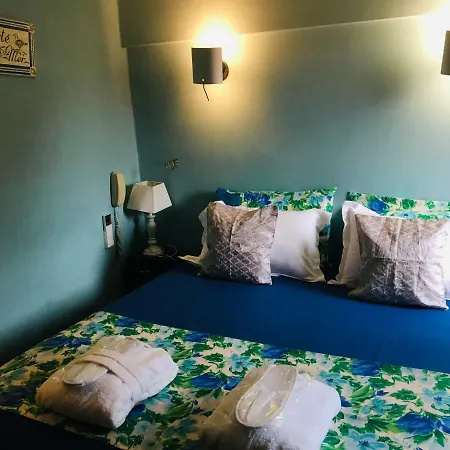 Hotel La Tour 3*