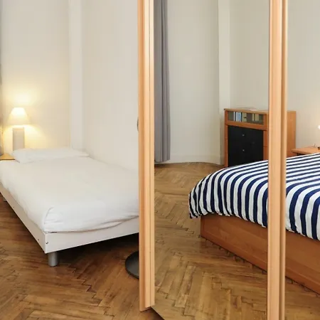 Appartamento Charme Italien Five Stars House Nizza