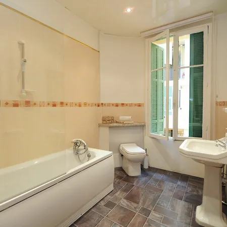 Appartamento Charme Italien Five Stars House Nizza