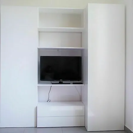 Les Violettes Apartment