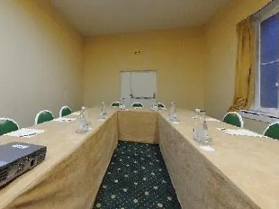 Hotel B4 Park 4*