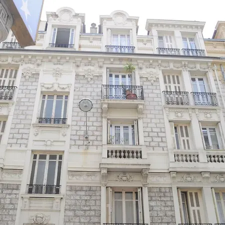 Carre D'or Appartement *