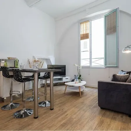 Apartament Muraioun