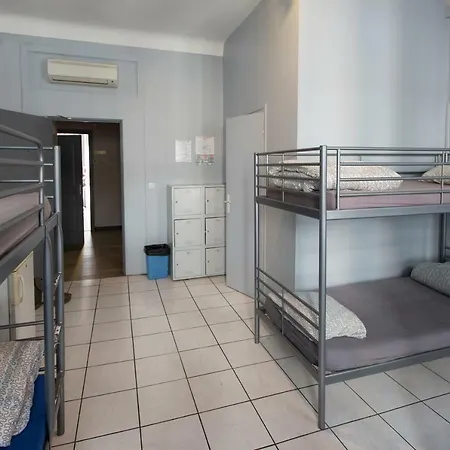 Le Pastoral Hostal *