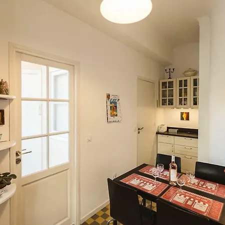 Apartment Center Nice,1 , 2 Balcons