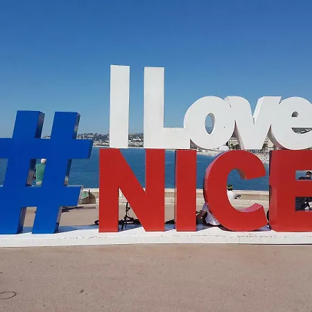 Les Palmiers A 700m De La Appartamento Nizza