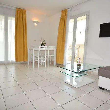 Apartament Les Domes