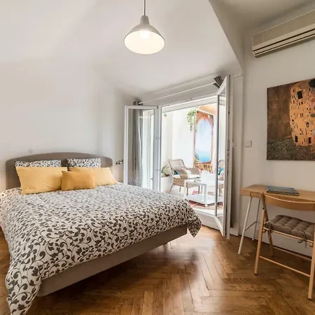 Le Berlioz Apartment