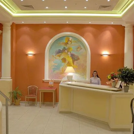 Share Mini-hôtel Nice