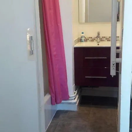 Apartment Backpackers S1 & S2