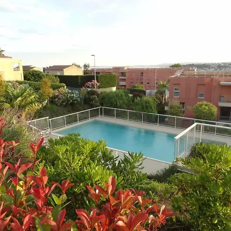 Luxury Flat Panoramic View - Swimming Pool - Parking - Terrace Appartamento
