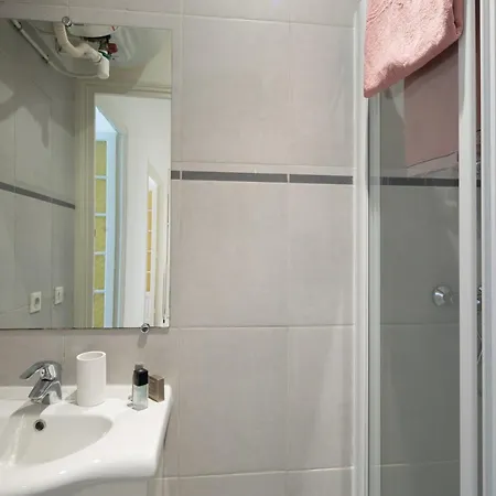 Apartment Emilia *
