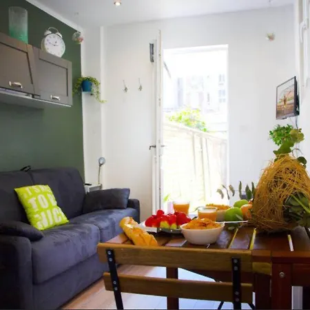 Le Refuge Avec Terrasse Et Jardin, En Plein Centre-ville, Gare 5 Minutes A Pieds Appartamento