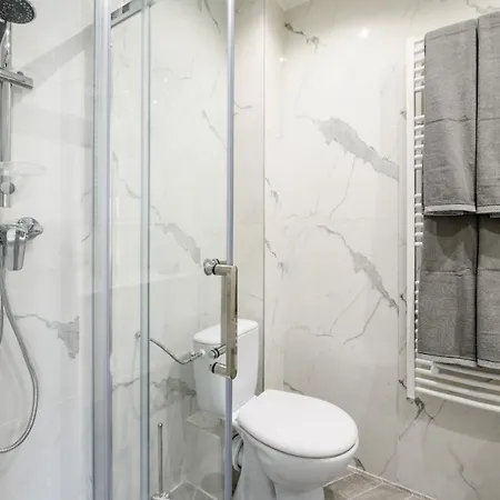 Appartement 2 Guisol - Moderne 2 Pieces Port De Nice