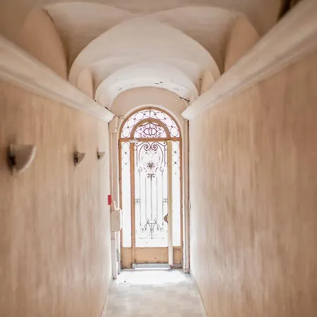 Sunlight - Cristal - Old Town Area, 3 Bedrooms, Stunning Apartment Nice