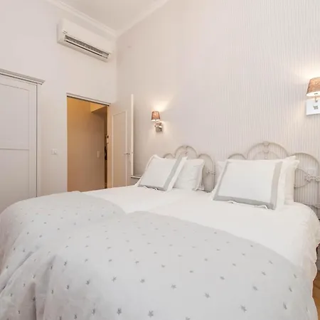 Sunlight - Cristal - Old Town Area, 3 Bedrooms, Stunning Apartment *