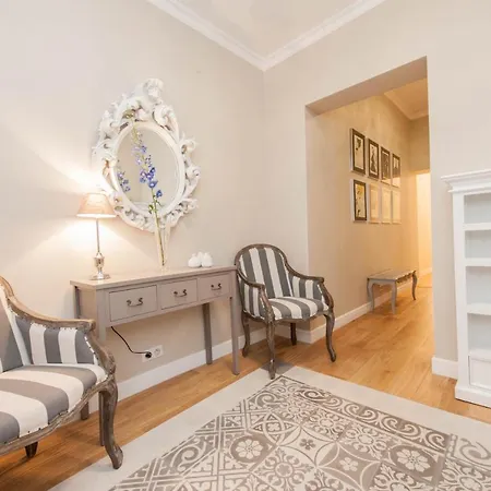 Sunlight - Cristal - Old Town Area, 3 Bedrooms, Stunning Nice
