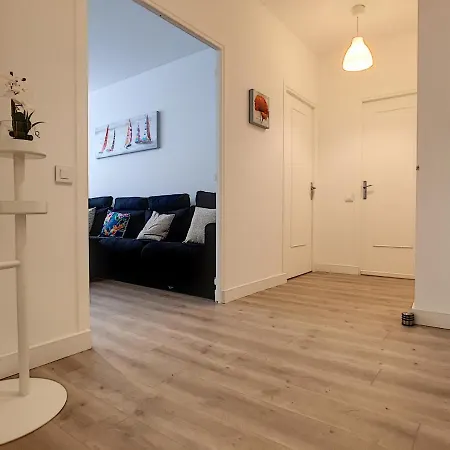 Nestor&jeeves - Beethoven - - Residential Area Apartment
