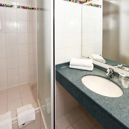 Hotel Ibis Budget Nice Californie Lenval 2*